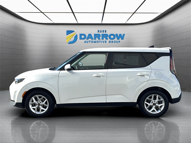 2023 Kia Soul LX photo 2