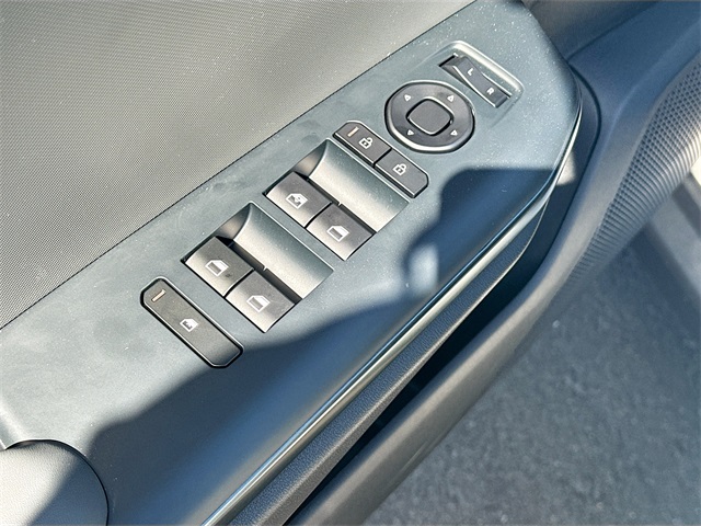 2025 Kia K4 LXS photo 15