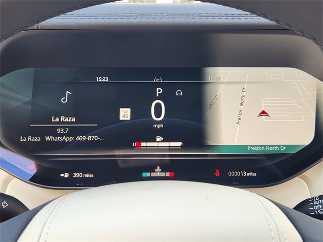 2025 Land Rover Range Rover SE photo 10