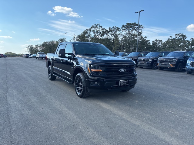 2024 Ford F-150 XLT photo 2
