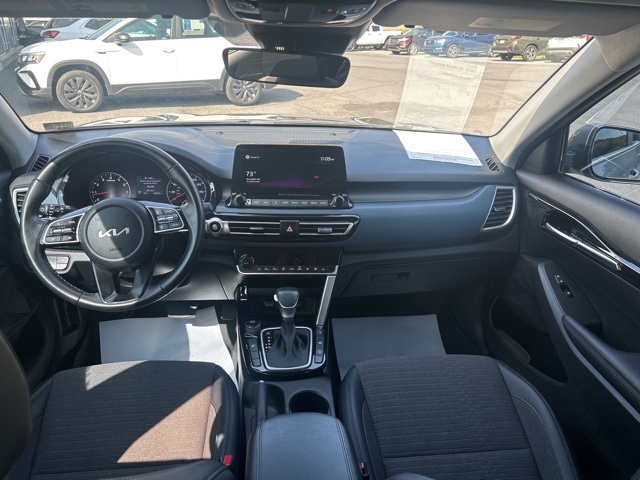 2022 Kia Seltos Nightfall Edition photo 15