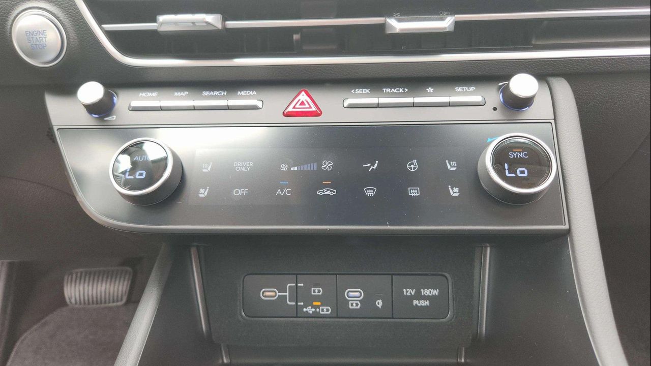 2025 Hyundai Sonata Hybrid Limited photo 12