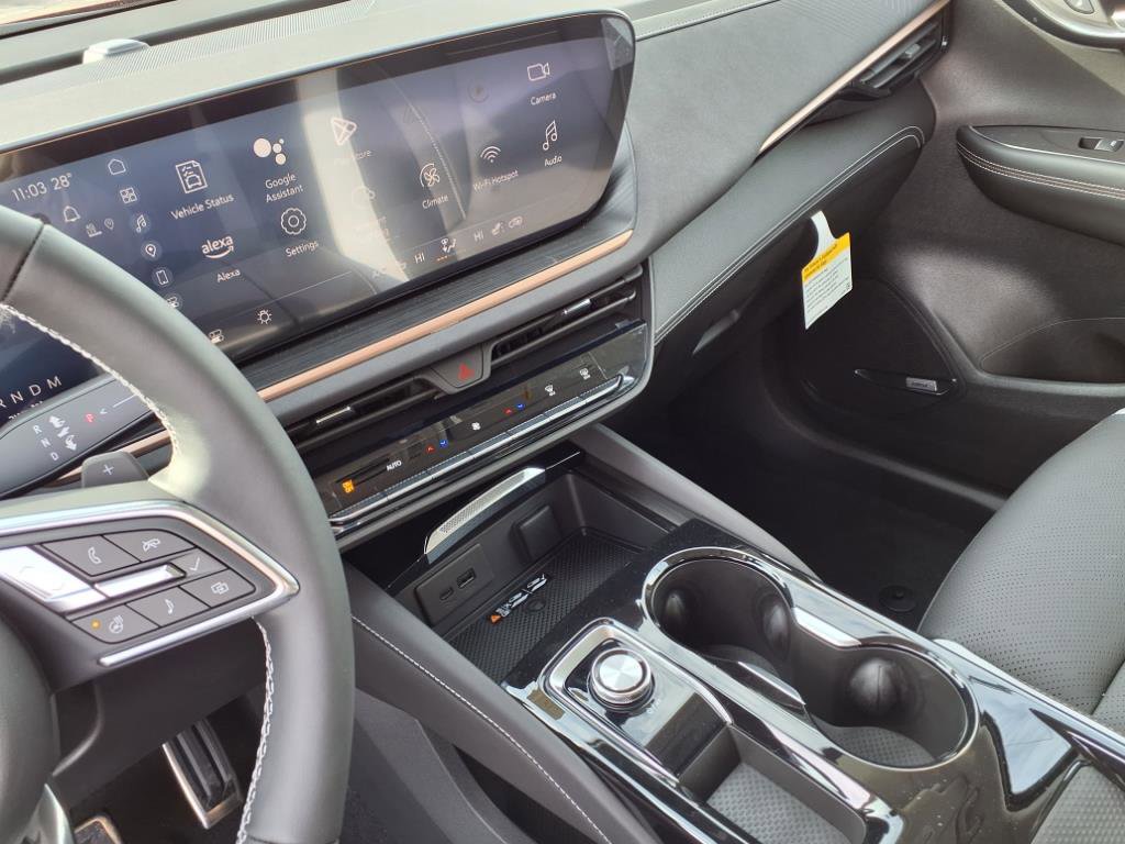 2025 Buick Envision Sport Touring photo 2