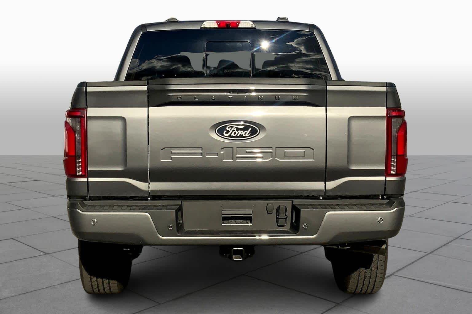 2025 Ford F-150 Platinum photo 4