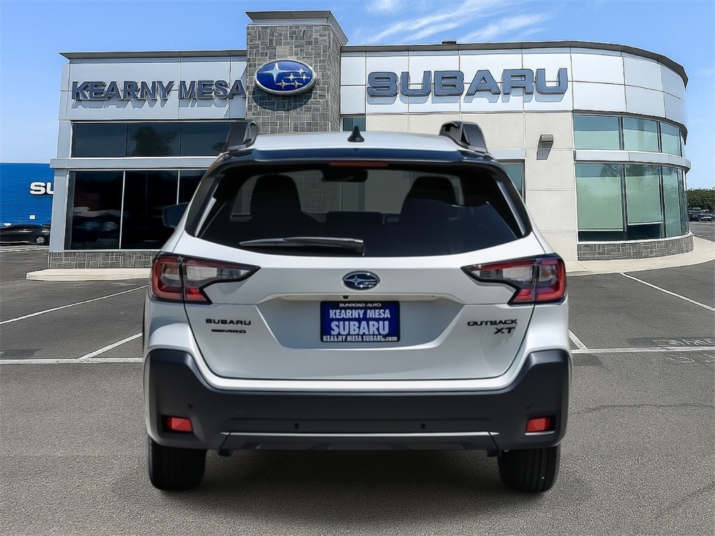 2025 Subaru Outback Onyx Edition XT photo 9