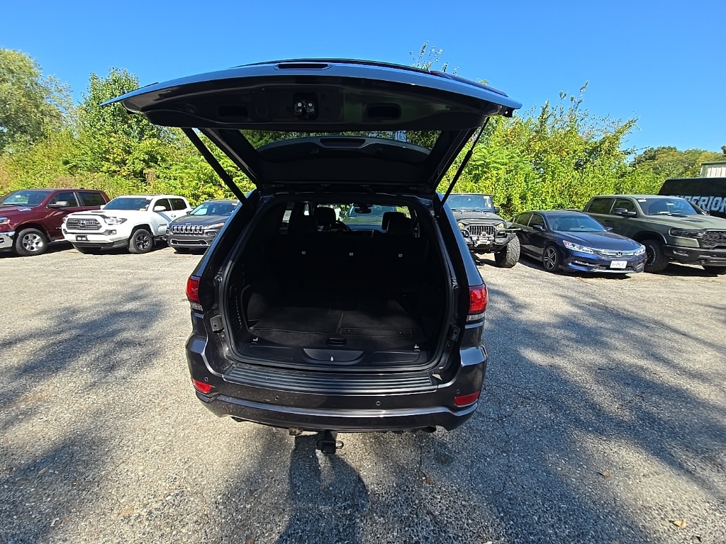 2019 Jeep Grand Cherokee Altitude photo 17