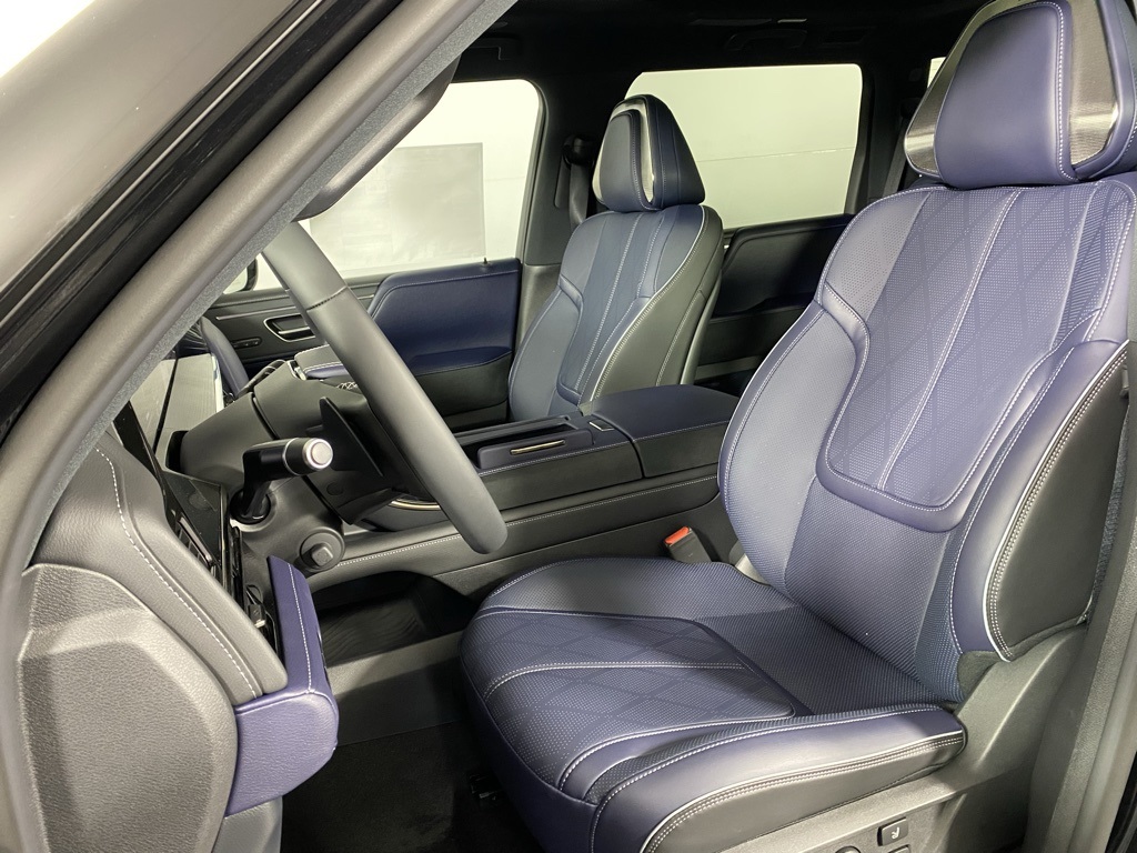 2026 Infiniti QX80 Sensory photo 22