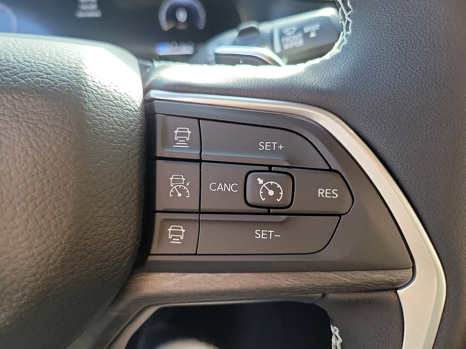 2025 Jeep Grand Cherokee L photo 5