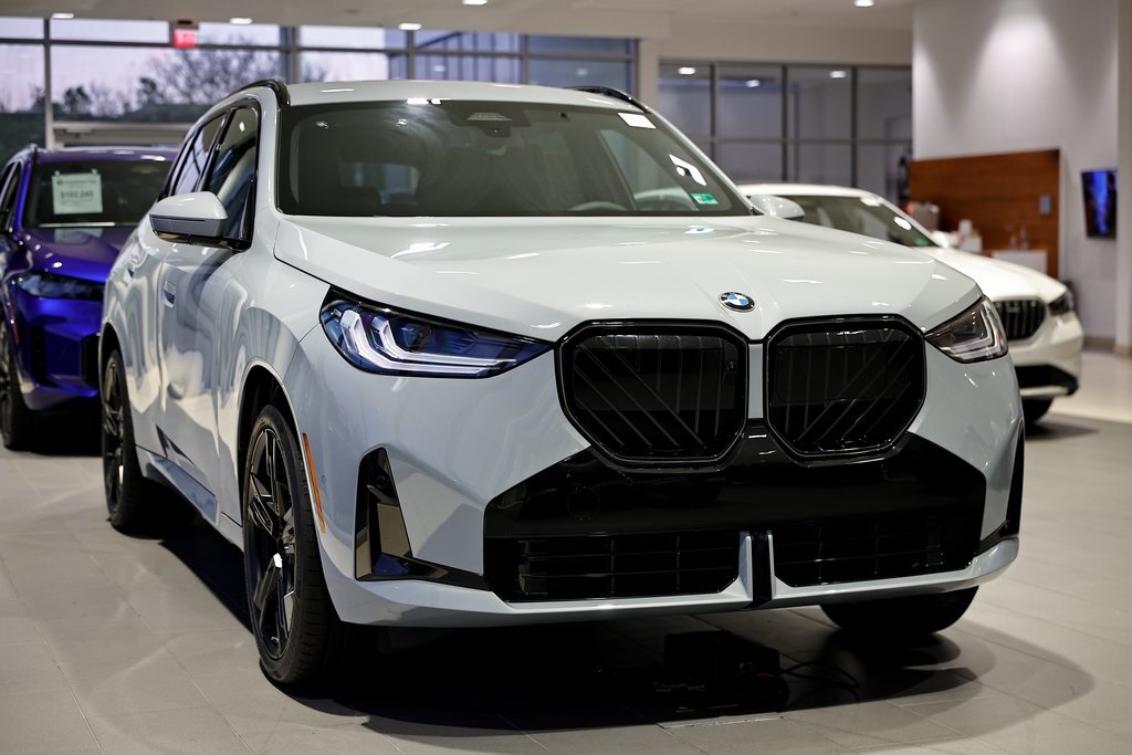 2026 BMW X3 30's photo