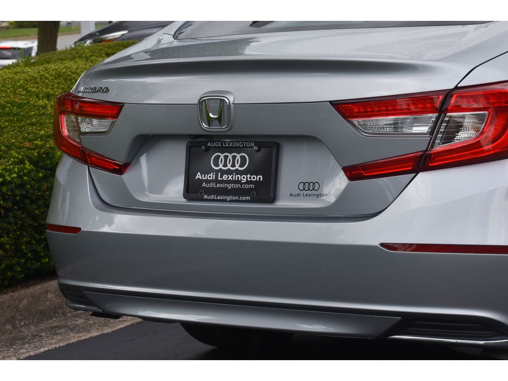 2018 Honda Accord EX-L 1.5T photo 24