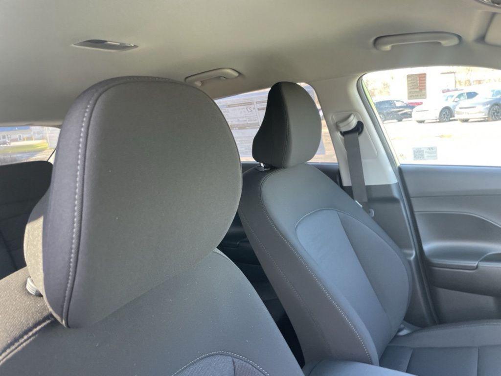 2024 Hyundai Kona SEL photo 15