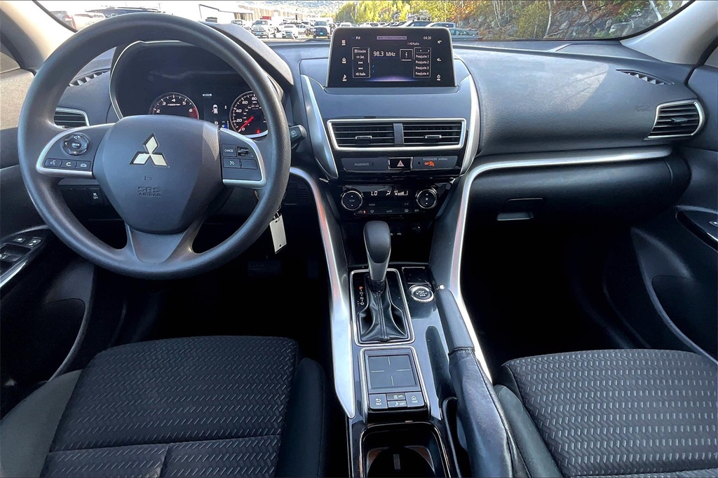 2019 Mitsubishi Eclipse Cross LE photo 21