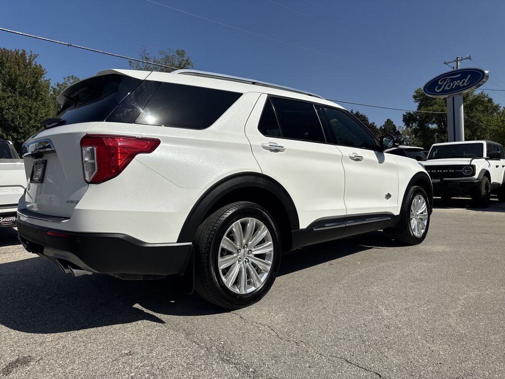 2023 Ford Explorer King Ranch photo 4