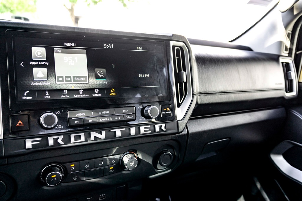 2025 Nissan Frontier SV photo 23