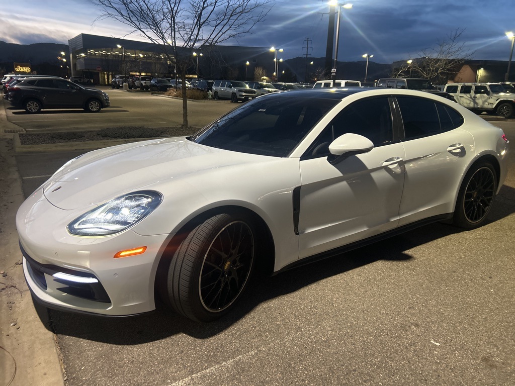 2018 Porsche Panamera 4