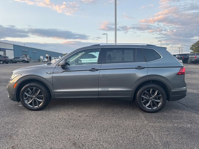 2022 Volkswagen Tiguan SE photo 4