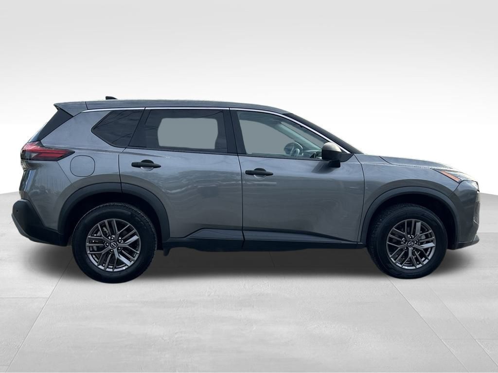 2023 Nissan Rogue S photo 2
