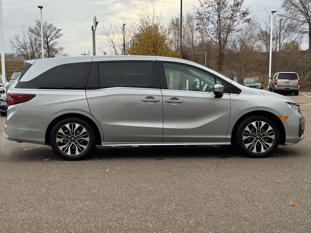 Certified 2026 Honda Odyssey Elite with VIN 5FNRL6H92TB004982 for sale in Coon Rapids, Minnesota