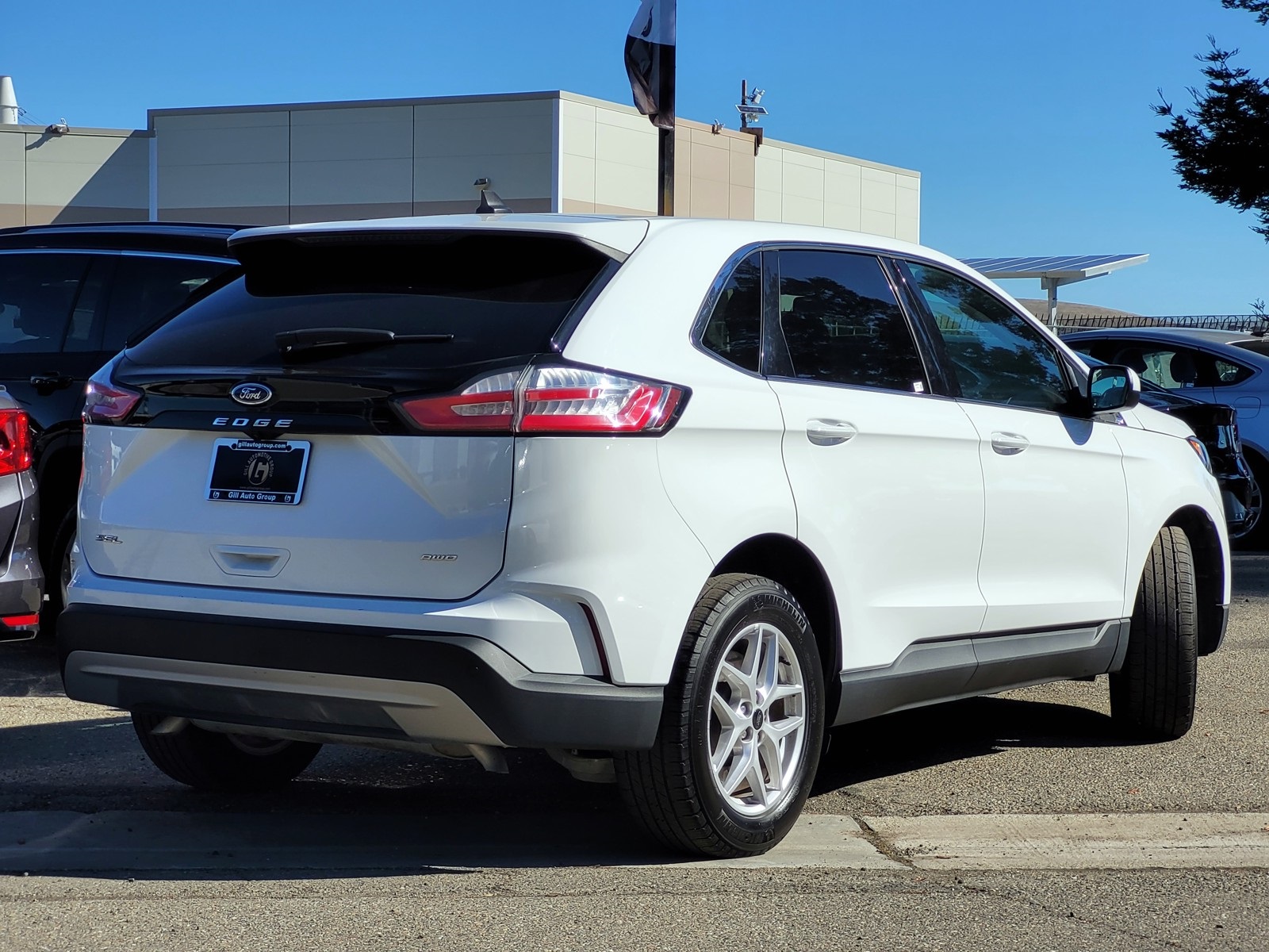 2024 Ford Edge SEL photo 4