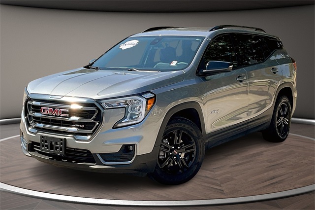 2023 GMC Terrain AT4's photo
