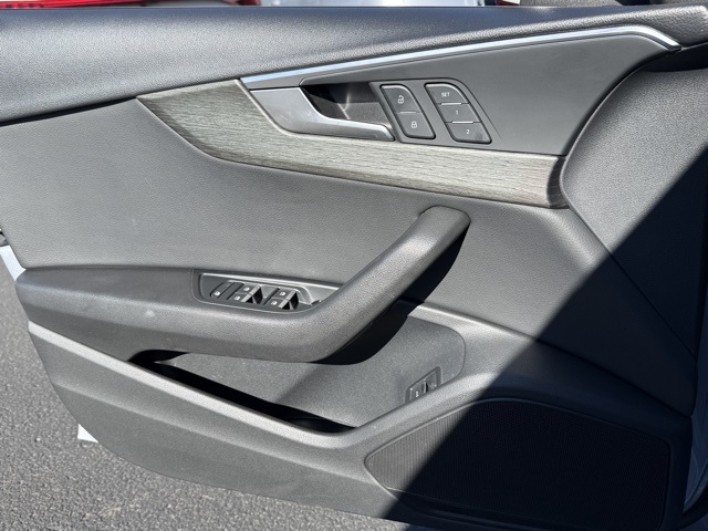 2019 Audi A4 2.0T Premium photo 20