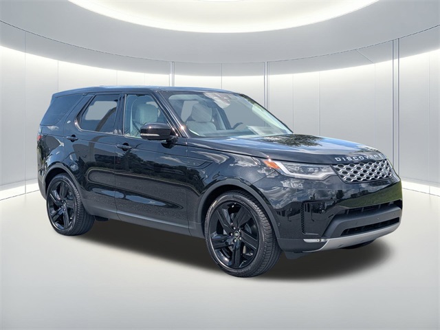 2025 Land Rover Discovery S photo 3