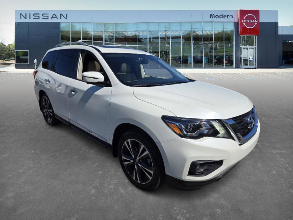 2020 Nissan Pathfinder Platinum photo 3