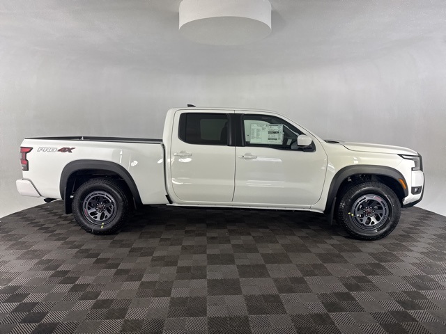 2025 Nissan Frontier Crew Cab PRO-4X photo 4