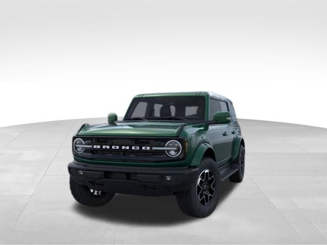 2025 Ford Bronco Outer Banks photo 2