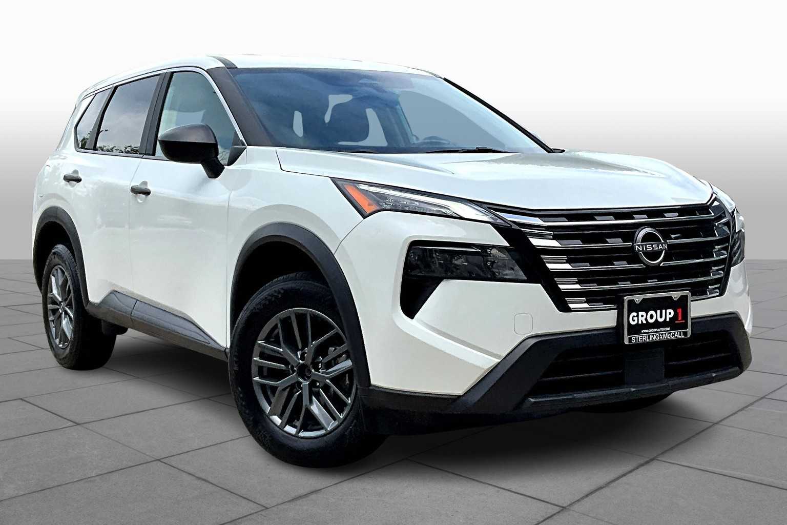2024 Nissan Rogue S photo 2
