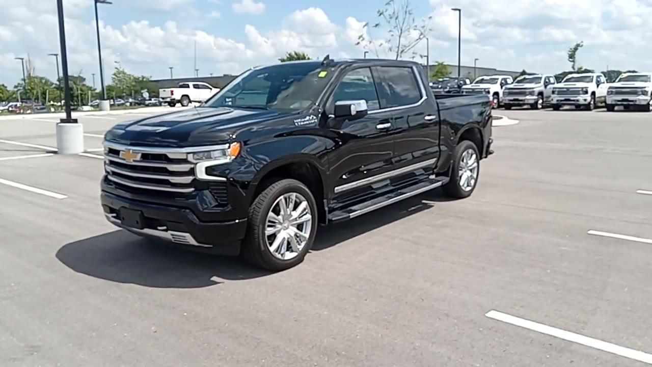 2025 Chevrolet Silverado 1500 High Country photo 4