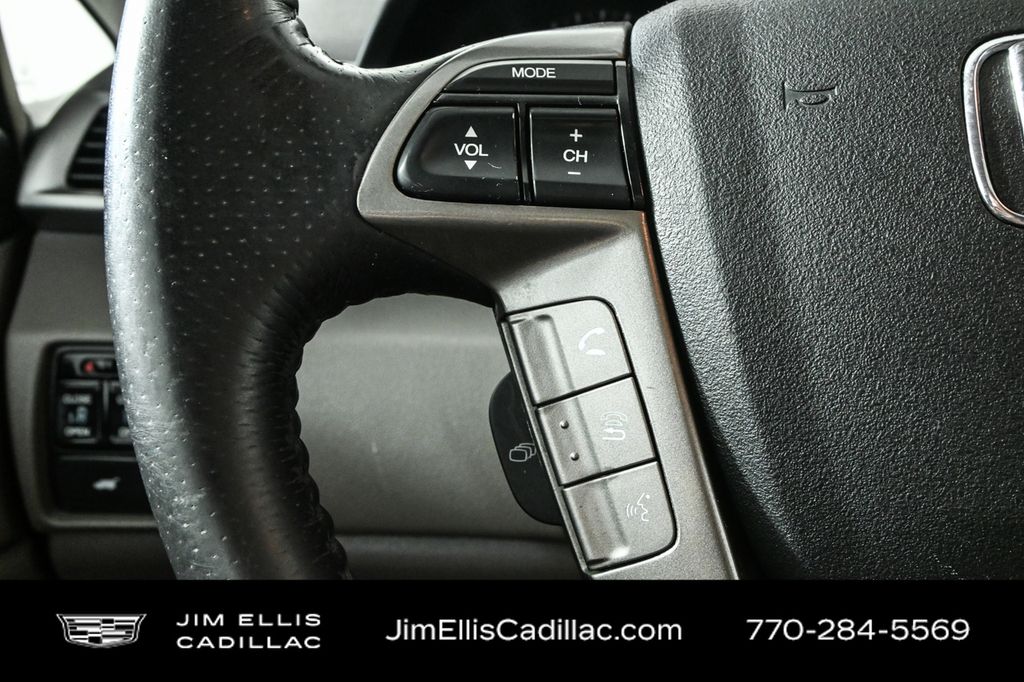 2016 Honda Odyssey EX-L photo 10