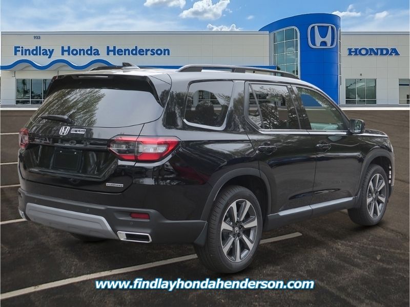 2025 Honda Pilot Touring photo 3