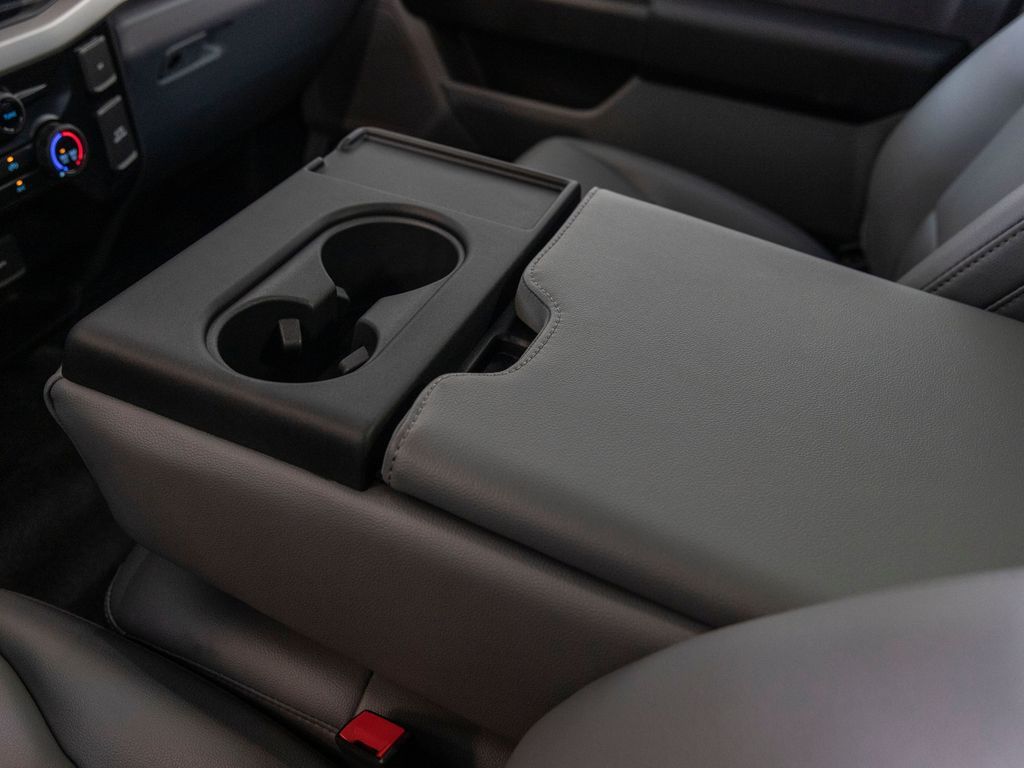 2024 Ford F-550 photo 12