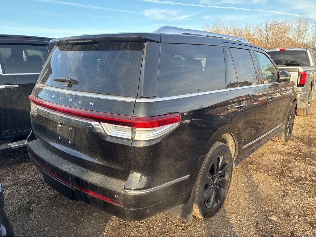 Used 2024 Lincoln Navigator Reserve with VIN 5LMJJ2LG8REL02943 for sale in Coon Rapids, Minnesota