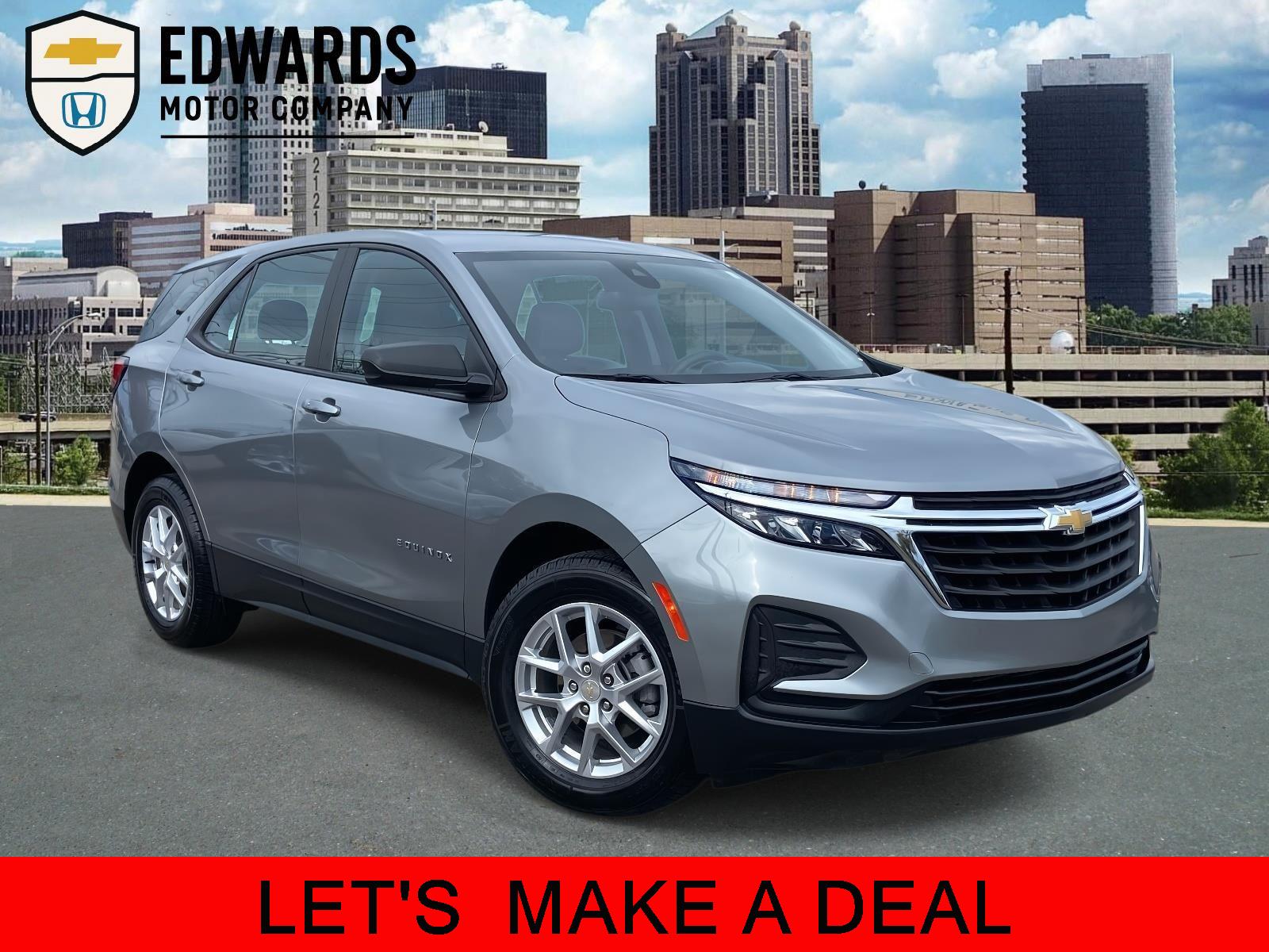 2023 Chevrolet Equinox LS's photo