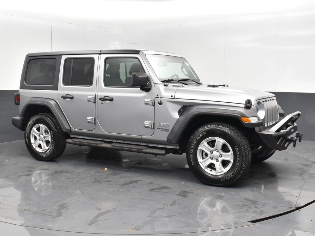 2018 Jeep Wrangler Unlimited Sport S photo 2