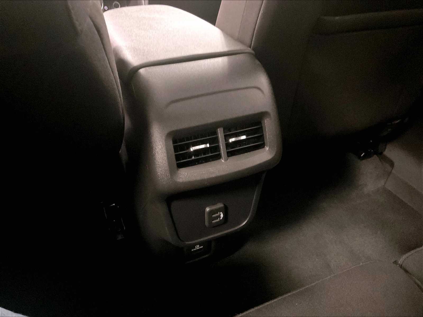 2022 Chevrolet Equinox LT photo 26