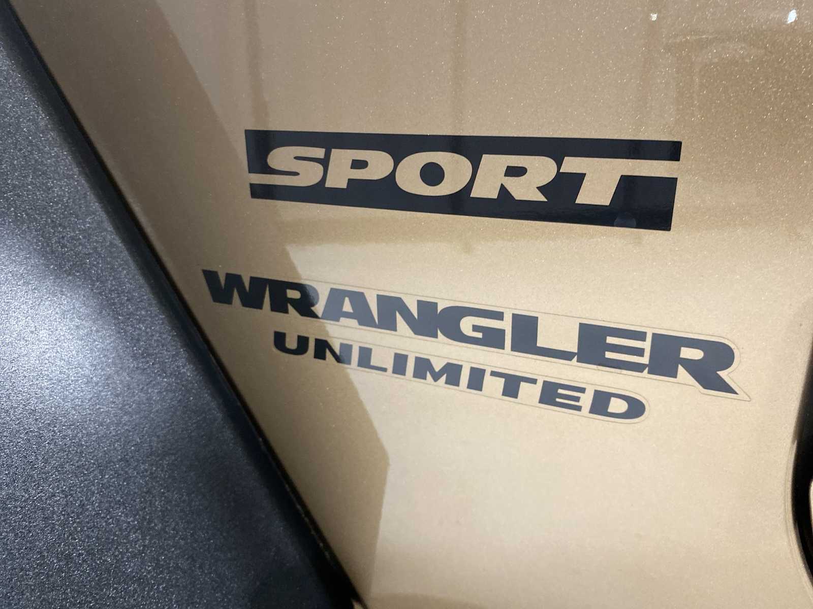 2015 Jeep Wrangler Unlimited Sport photo 4