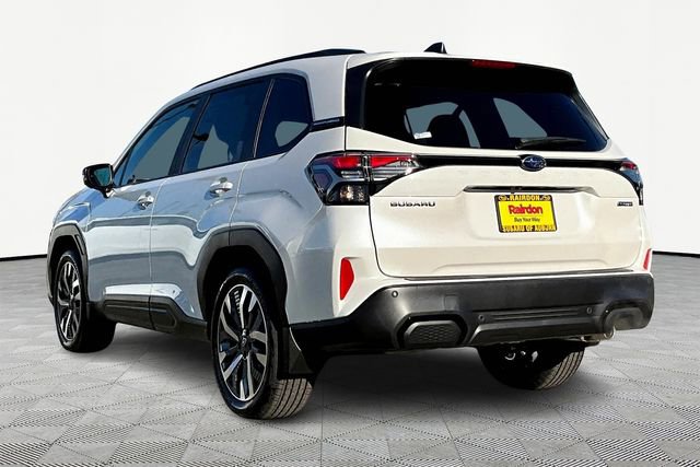 2025 Subaru Forester Touring photo 3