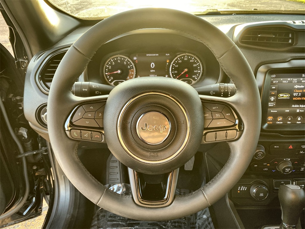 2022 Jeep Renegade Altitude photo 11