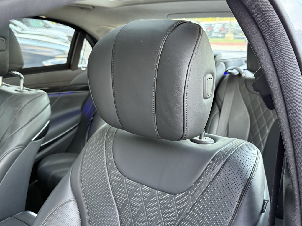 2019 Mercedes Benz S 450 photo 3