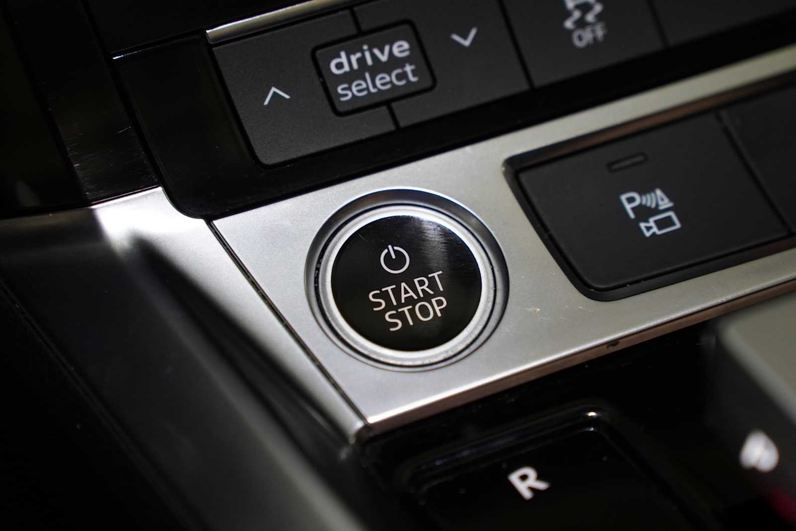 2021 Audi e-tron Premium photo 18