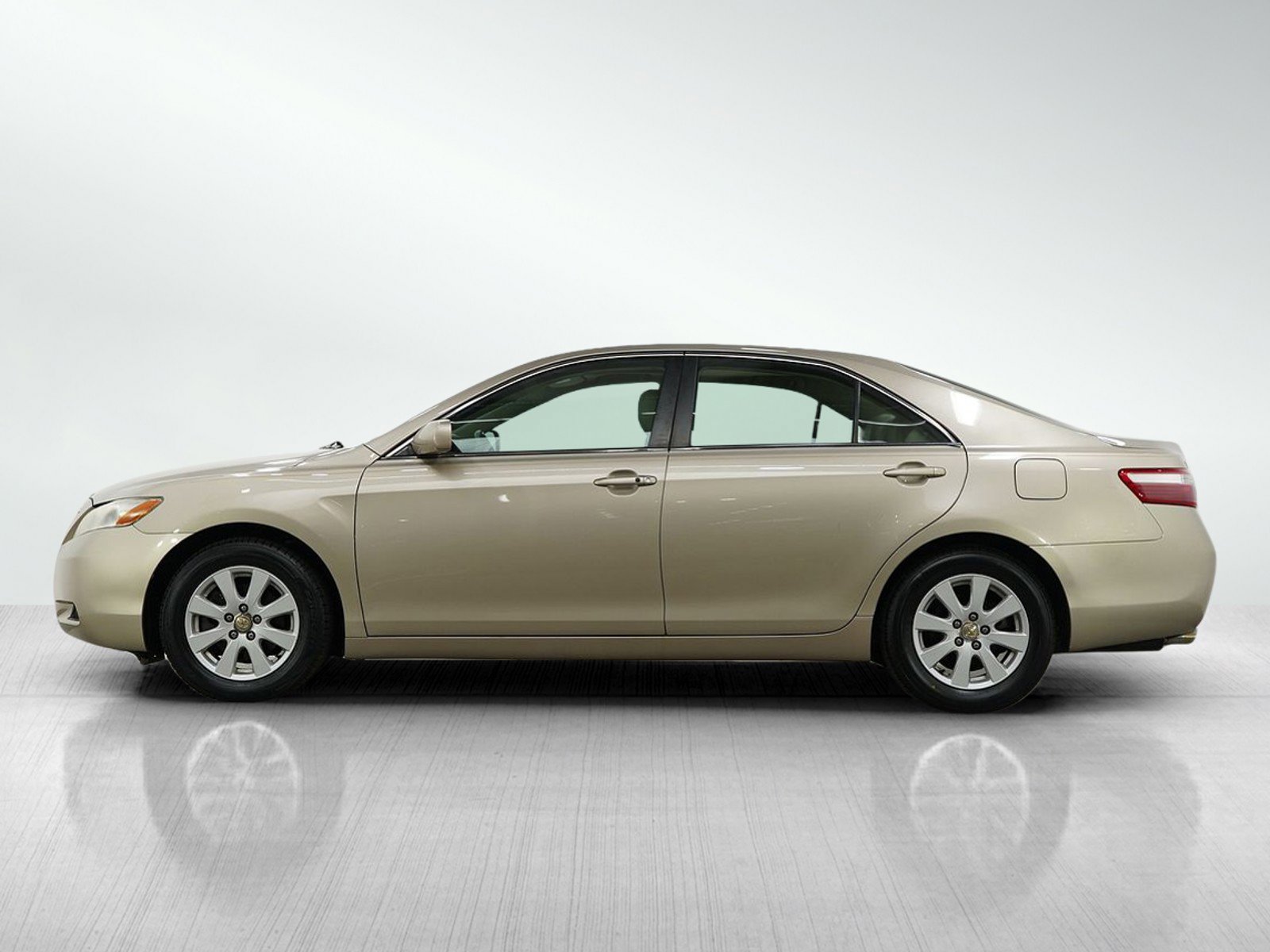 Used 2009 Toyota Camry XLE with VIN 4T1BK46K99U585763 for sale in Burnsville, Minnesota