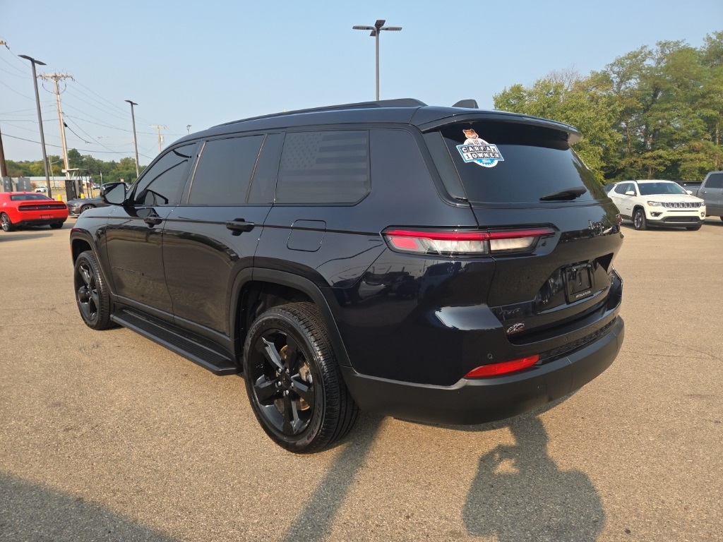 2024 Jeep Grand Cherokee Limited photo 3