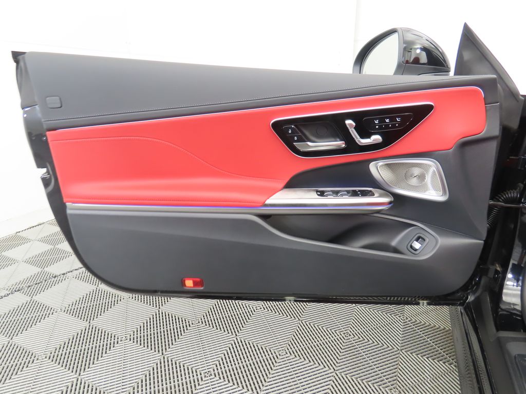 2025 Mercedes Benz CLE 450 4MATIC photo 30