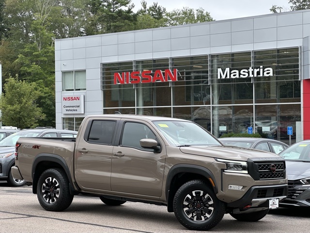 2024 Nissan Frontier PRO-4X's photo