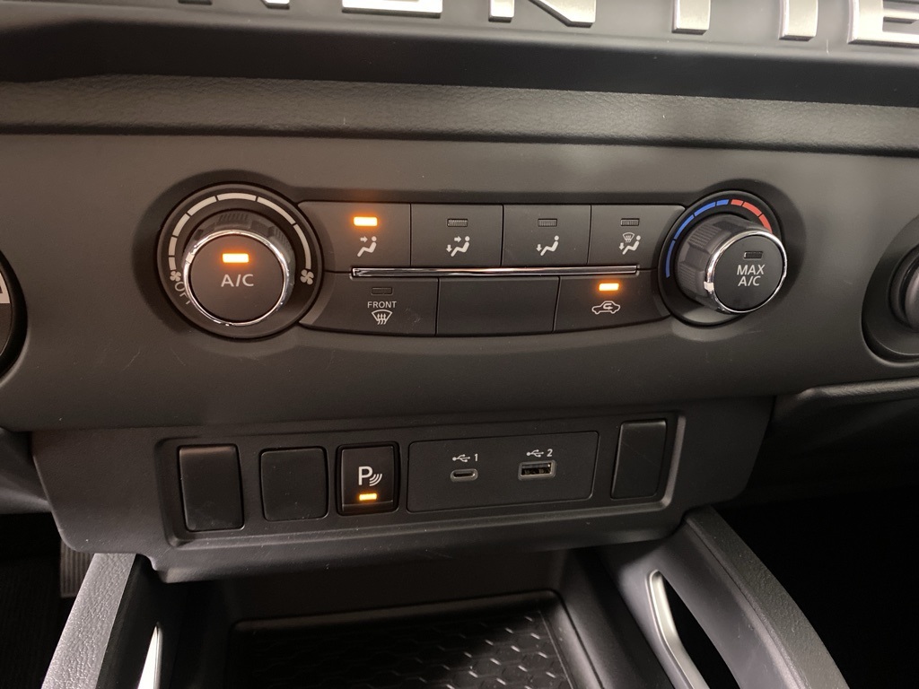 2025 Nissan Frontier SV photo 18