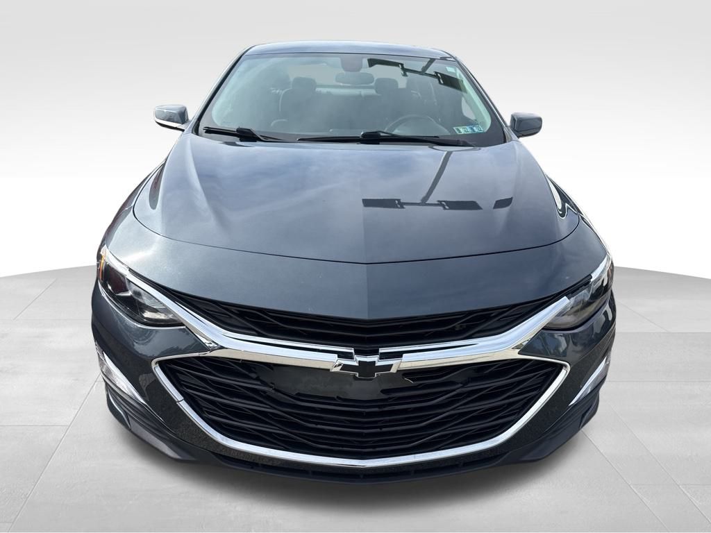 2020 Chevrolet Malibu RS photo 2