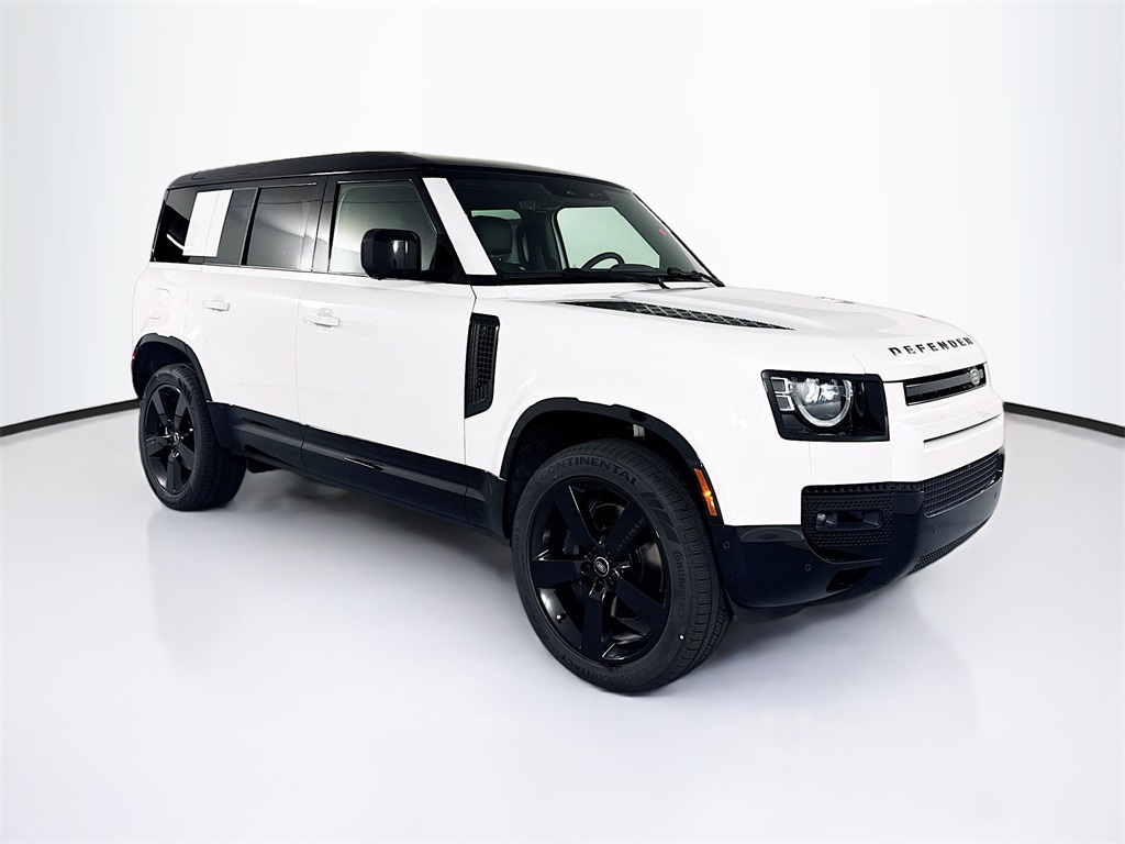 2025 Land Rover Defender 110 X-Dynamic SE photo 3